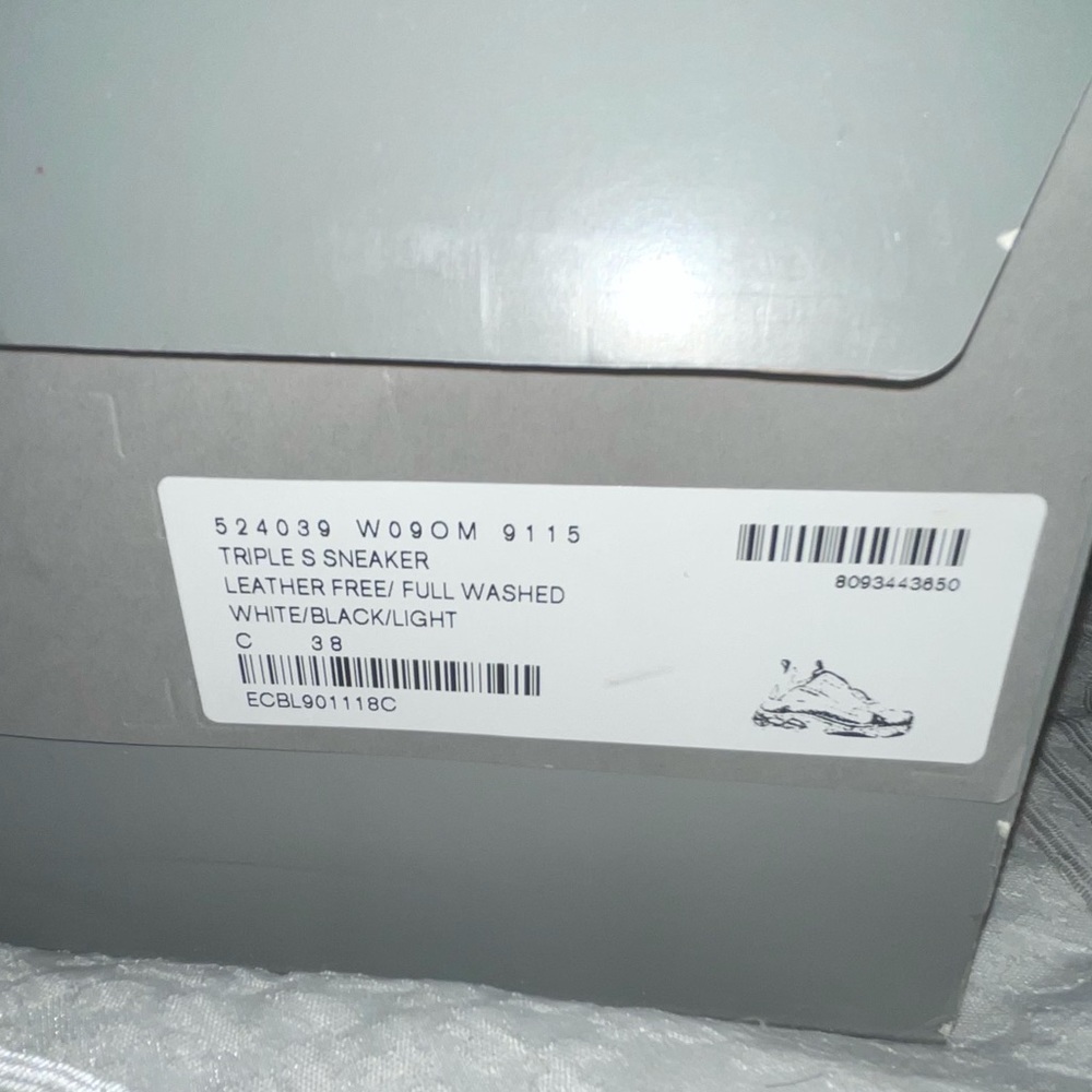 🚫SOLD VIA P P 🚫 BALENCIAGA TRIPLE S SNEAKERS🔥 - Picture 5 of 6